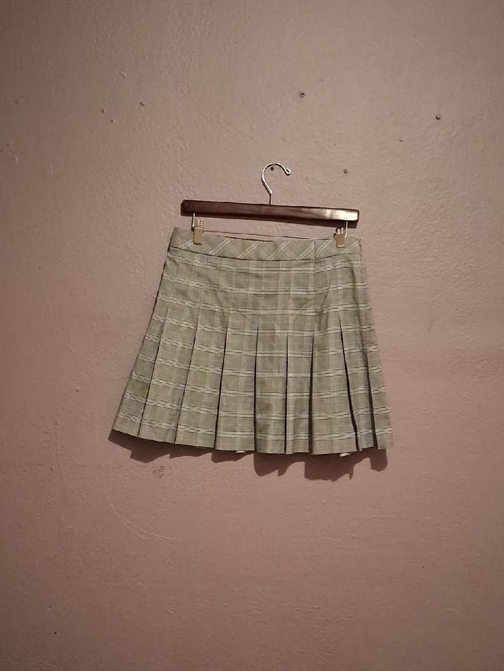 Uniqlo Light Green Plaid Pleated Mini Skirt